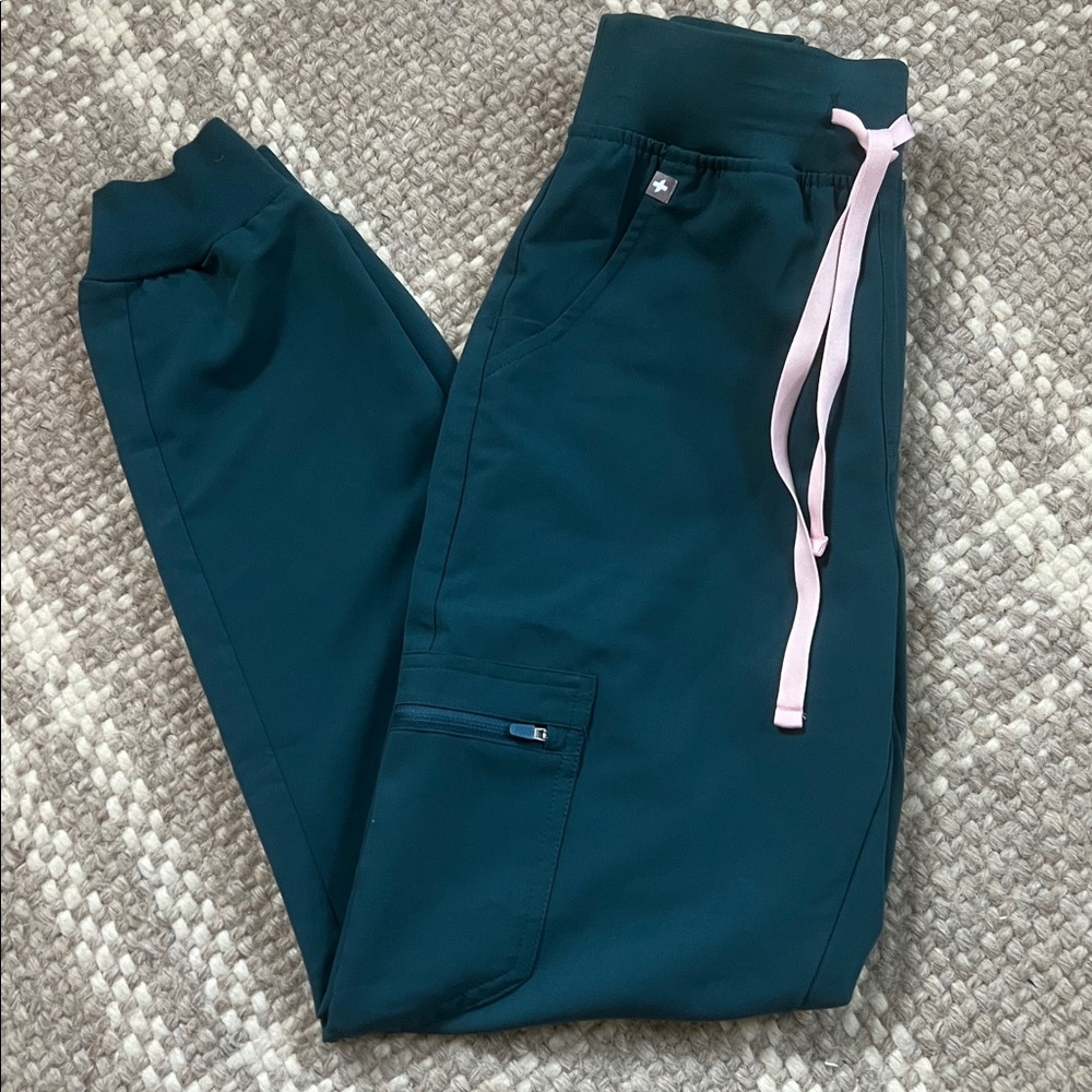 Figs scrub pants hydrogreen Zamora jogger scrub pants. Size XS